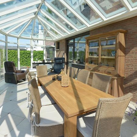 Oetervallei Maaseik Exterior foto